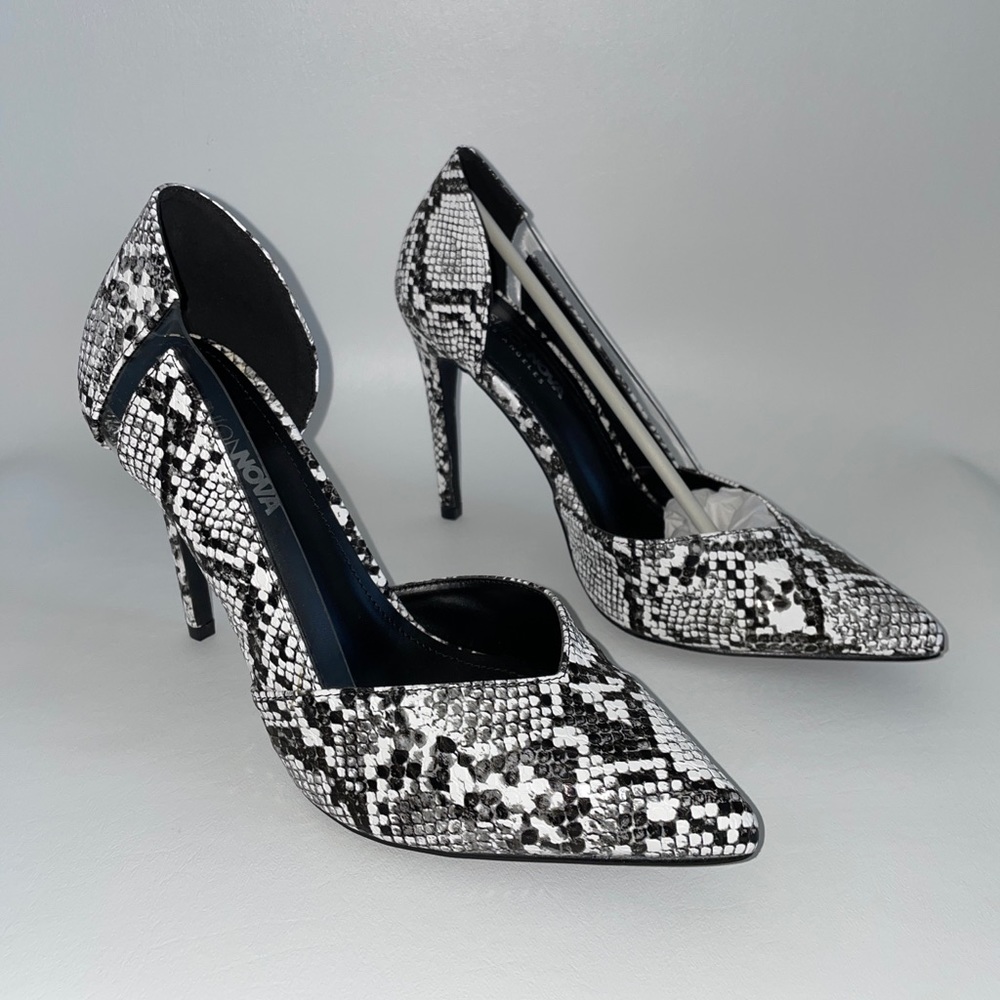New Fashion Nova Snake Skin Pointed Toe Heels US 9